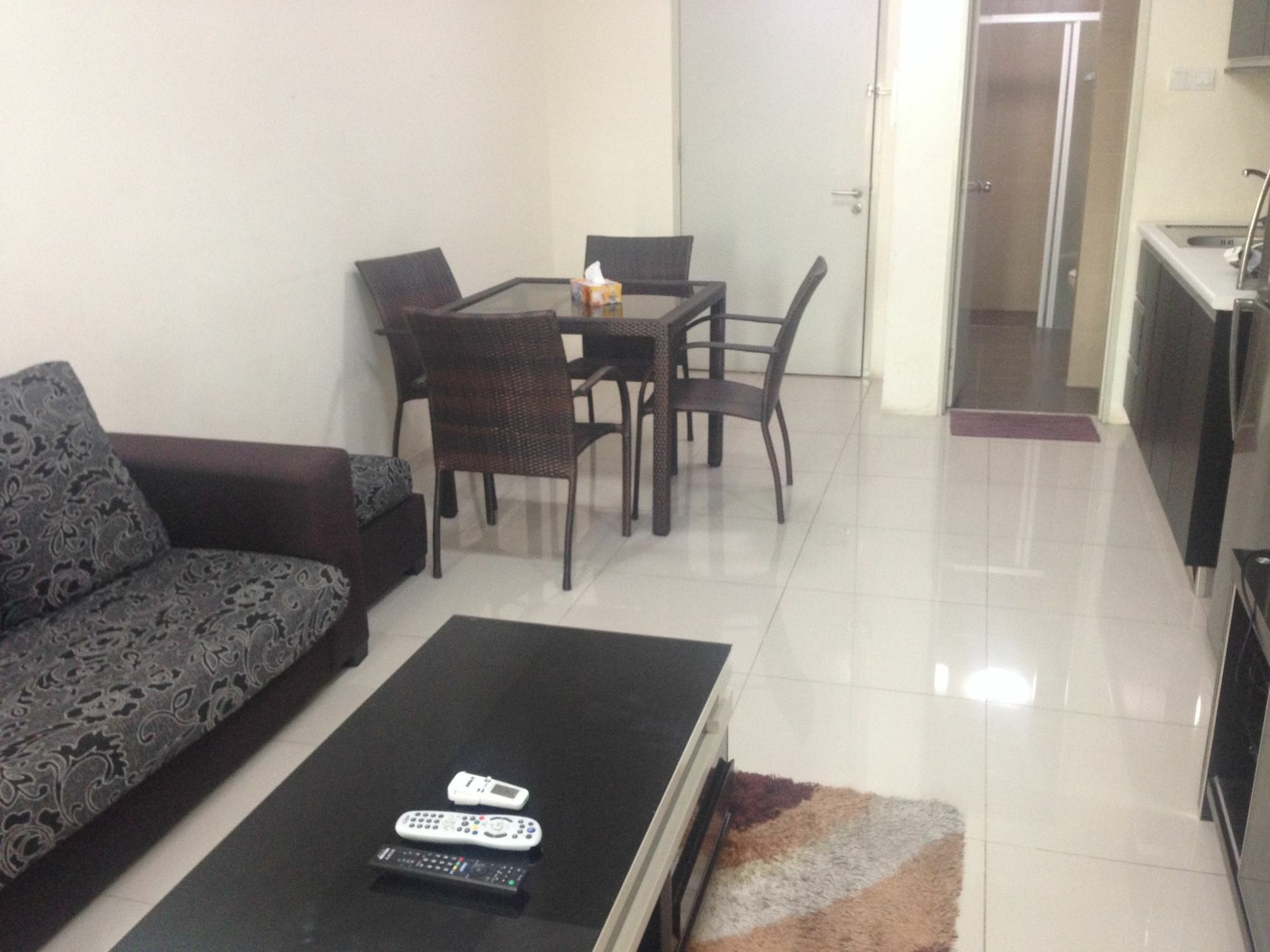 Kl Service Suite At Taragon Kuala Lumpur Eksteriør billede