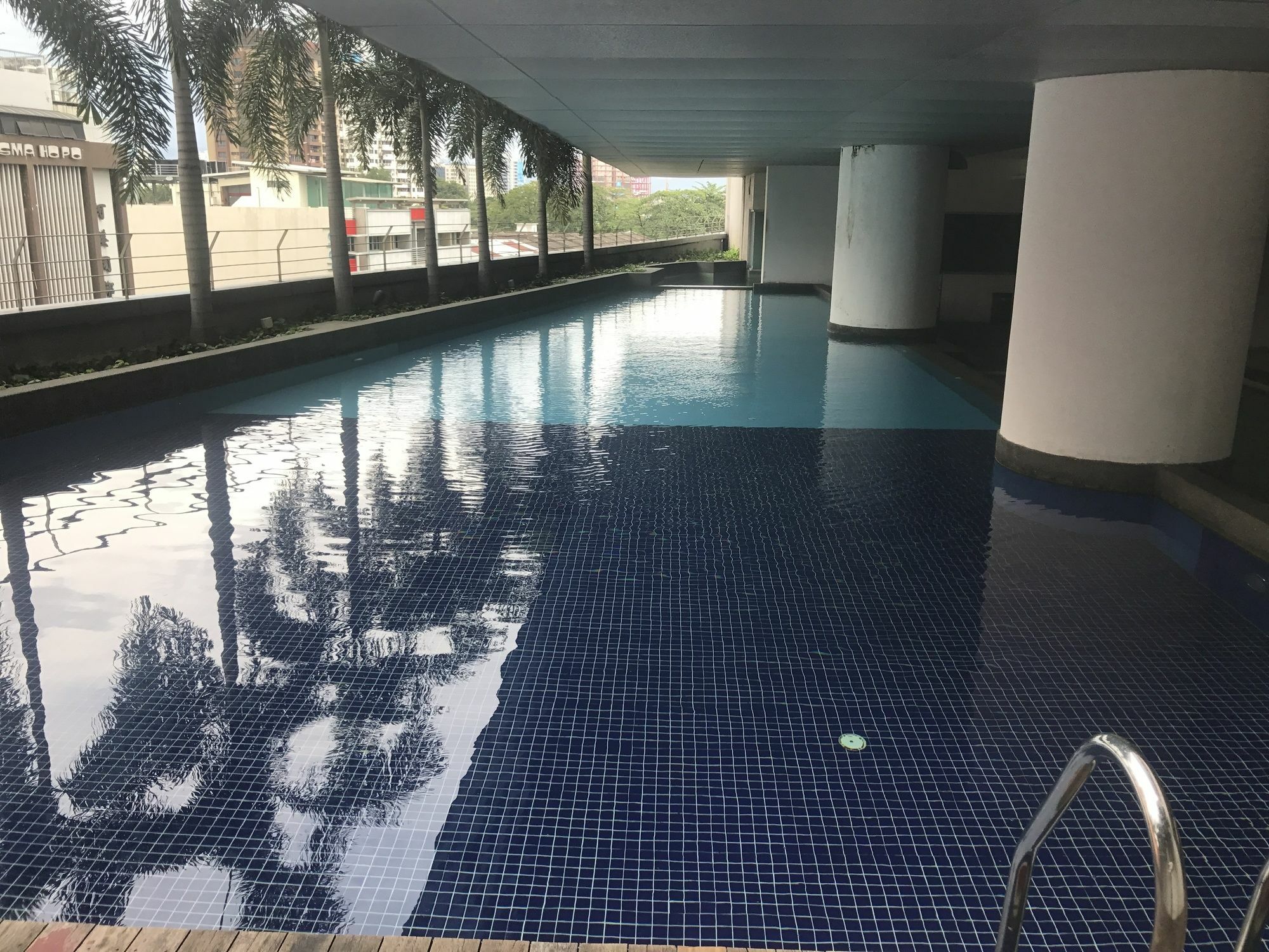 Kl Service Suite At Taragon Kuala Lumpur Eksteriør billede